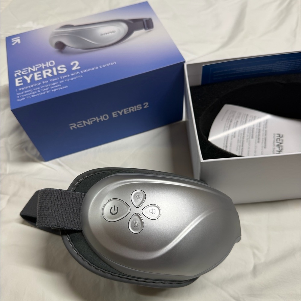 RENPHO Eyeis 2 Eye Massager in Silver - Picture 2 of 7